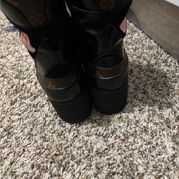 Louis Vuitton Black Platform Shoes - Picture 1 of 3